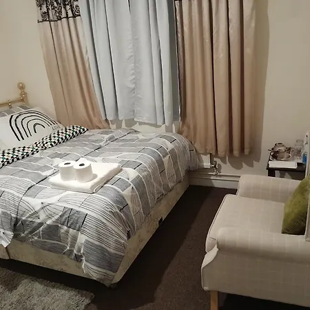 Residence Solitaire Woodley Room photo